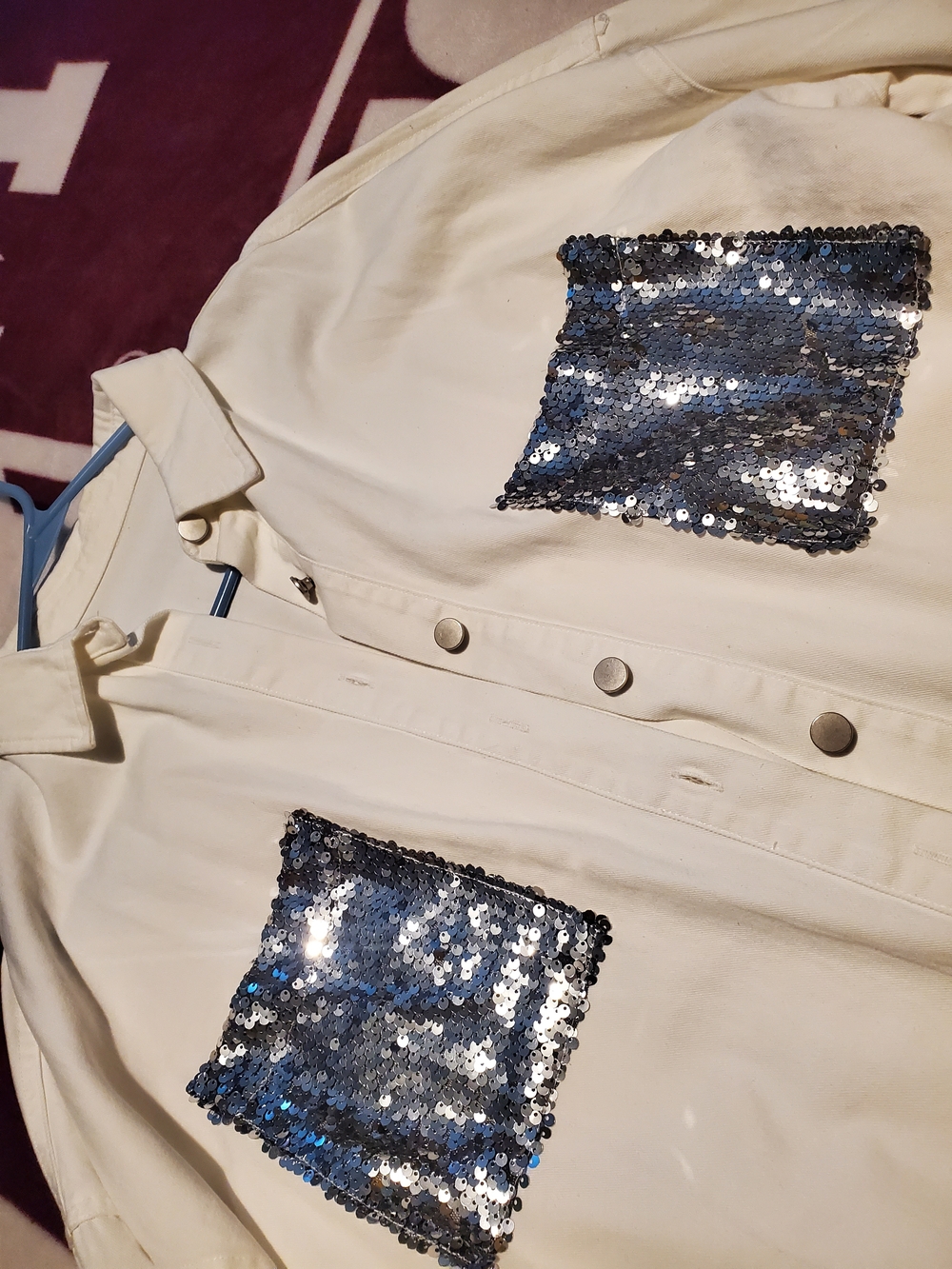 Non Branded.White Button-Front Shirt with Silver Sequin Pockets - Picture 2 of 3